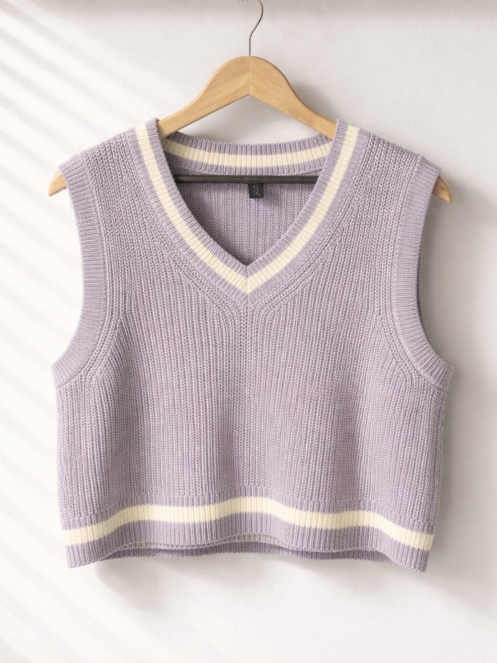 Divided Pastel Purple Vest with With Accents | Size Large | Layering | Spring